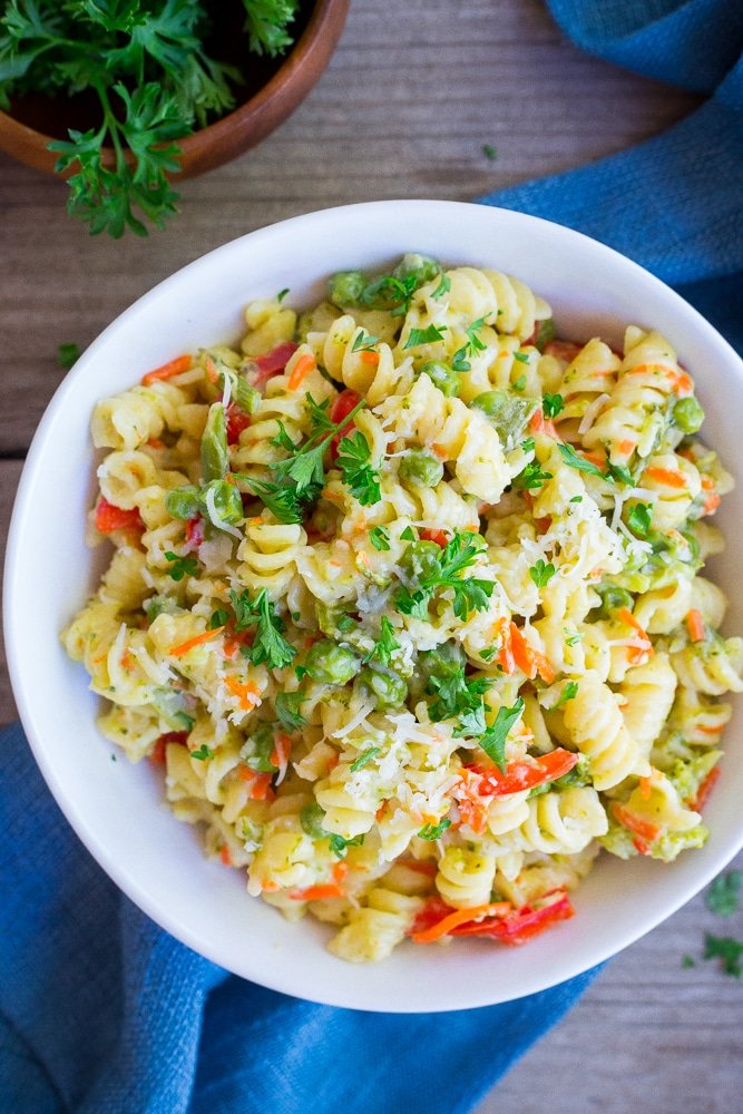 Easy One-Pot Pasta Primavera + Recipe Video