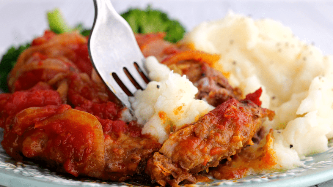 Swiss Steak in Oven Recipe - Southern Plate