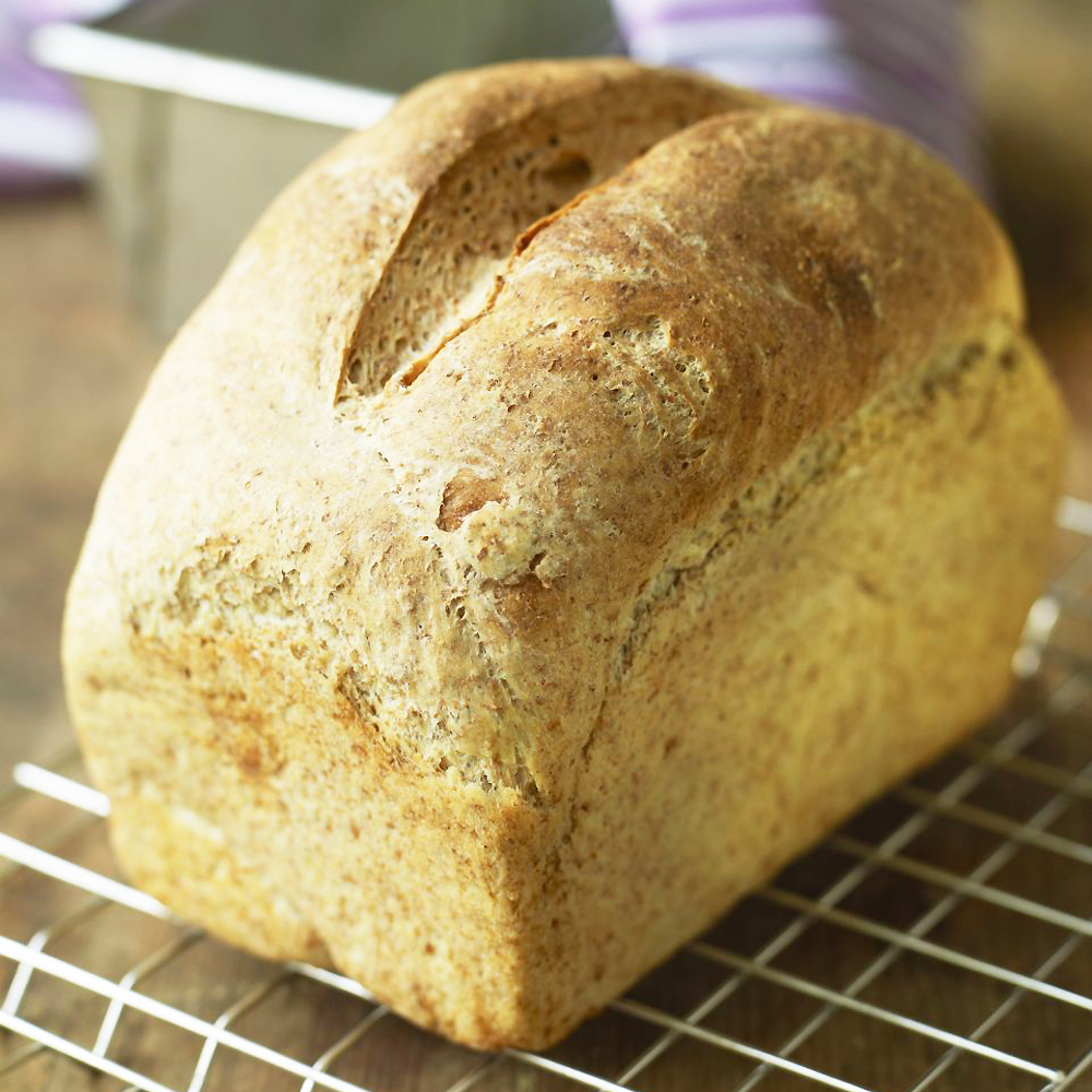 Bake a No-Nonsense Loaf Of Wholemeal Bread